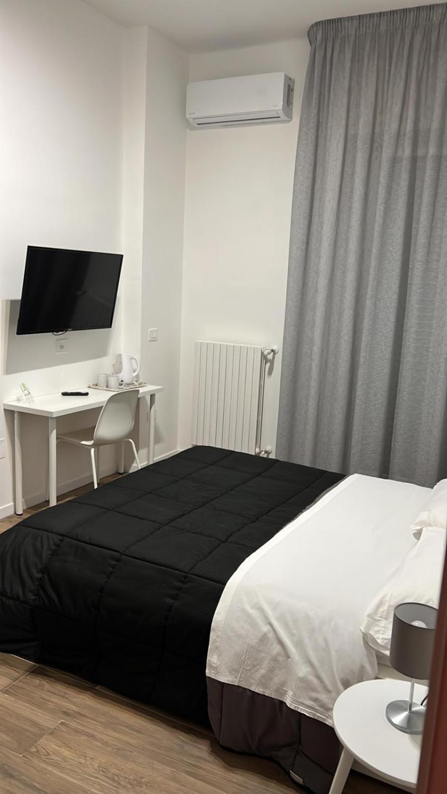 Business Home Piazza Cesare Battisti B&B Residence Foggia Exterior foto